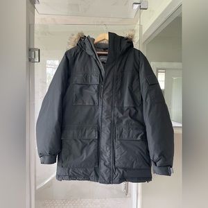 GUC Eddie Bauer Superior Down Parka, men's Medium, black